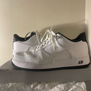 White Nike Air Force 1